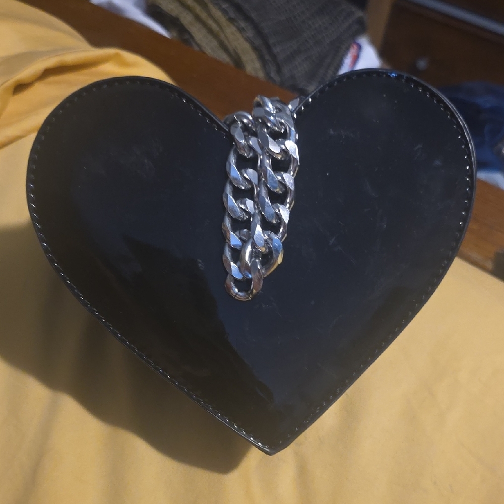 Black Heart-Shaped Mini Bag with Silver Chain